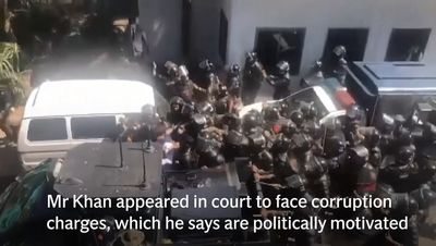 Imran Khan: Pakistan’s ex-PM arrested outside court