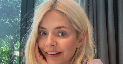 Holly Willoughby swears by this £10 genius under-eye concealer for dark circles