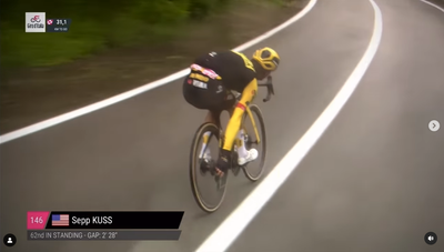 High stakes, high speed battery swap for Sepp Kuss on Giro d'Italia descent - Video