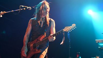 Nuno Bettencourt says one of the new Extreme songs made Steve Vai and Tom Morello cry
