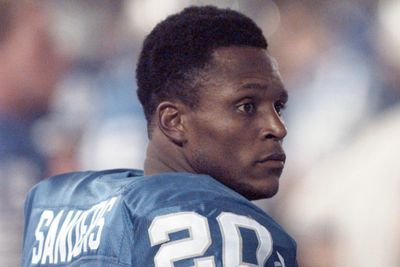 Jahmyr Gibbs Could Be Next Victim of the Curse of Barry Sanders