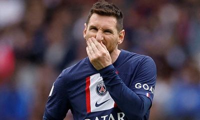 Lionel Messi back training with Paris Saint-Germain after suspension