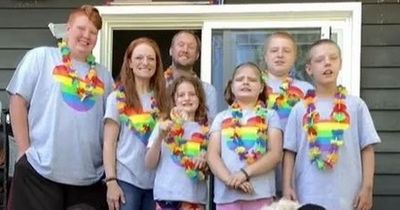 'I have 12 kids and serve their dinner in a paddling pool - it's so much easier'