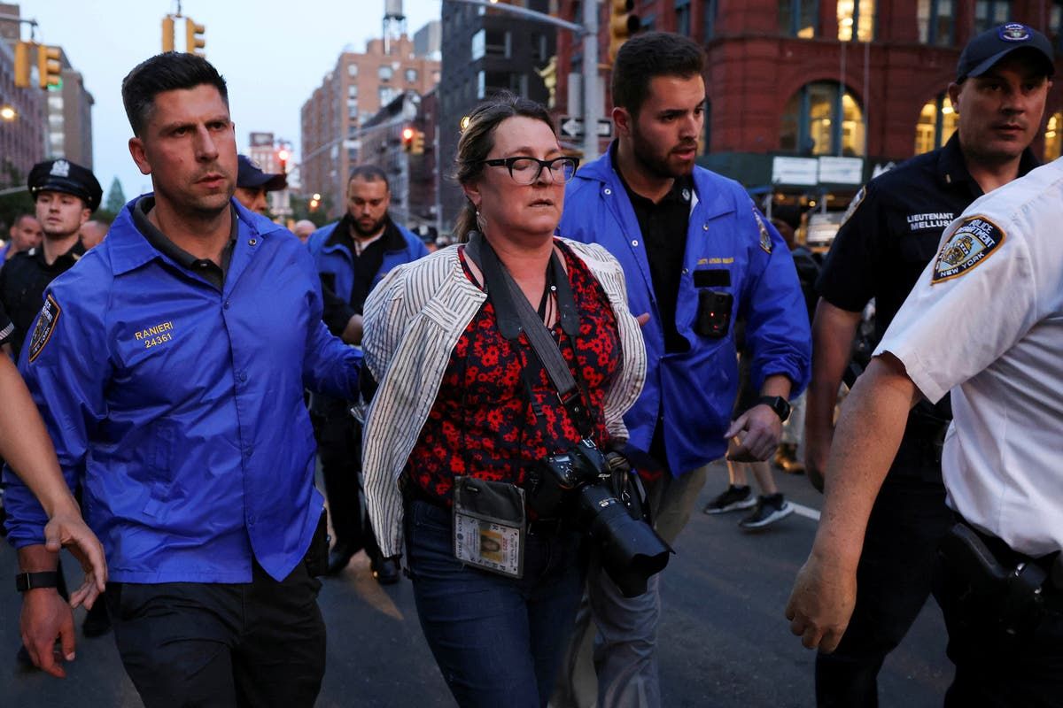 Nypd Arrests 11 People Including Photojournalist At…