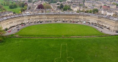 Attempts to censor Bath's Royal Crescent phallus fall flat