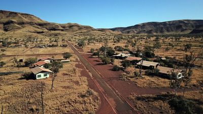 Families seek clarity about Wittenoom cemetery access after demolition of asbestos town