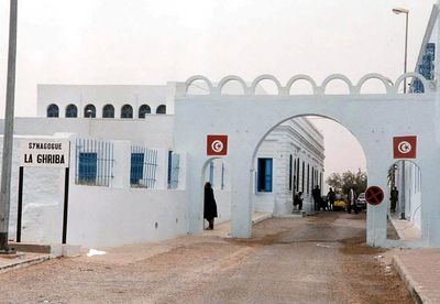 Tunisia: 3 killed, 10 injured in attack near synagogue