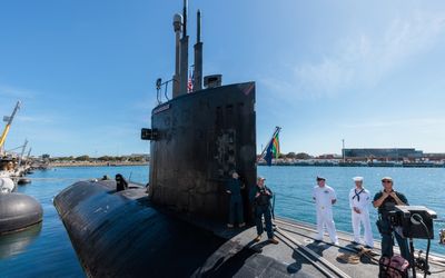 Parliament takes first steps to nuclear submarines