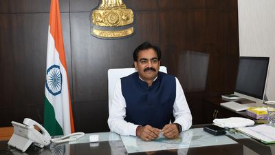 Layouts in Amaravati R5 Zone will be developed by May 15, says Guntur Collector