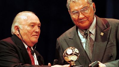 Antonio Carbajal, Mexico keeper in 5 World Cups, dead at 93