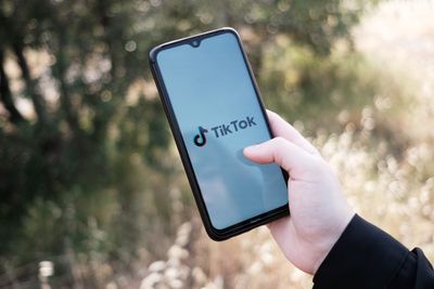 TikTok reportedly pushes back the date of its shopping platform in the U.S.