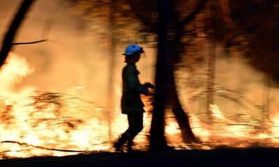 Black summer bushfires may have caused rare ‘triple dip’ La Niña, study suggests