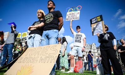 What is leasehold, and are there any alternatives?