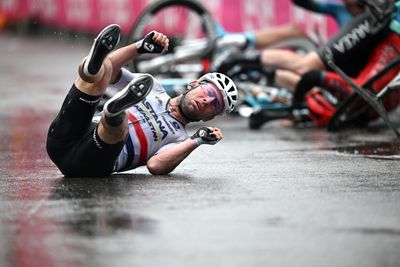 Cavendish, Evenepoel, Roglic sent sprawling on rainy Giro d'Italia stage 5