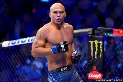 Dana White: Robbie Lawler to retire after UFC 290 fight with Niko Price