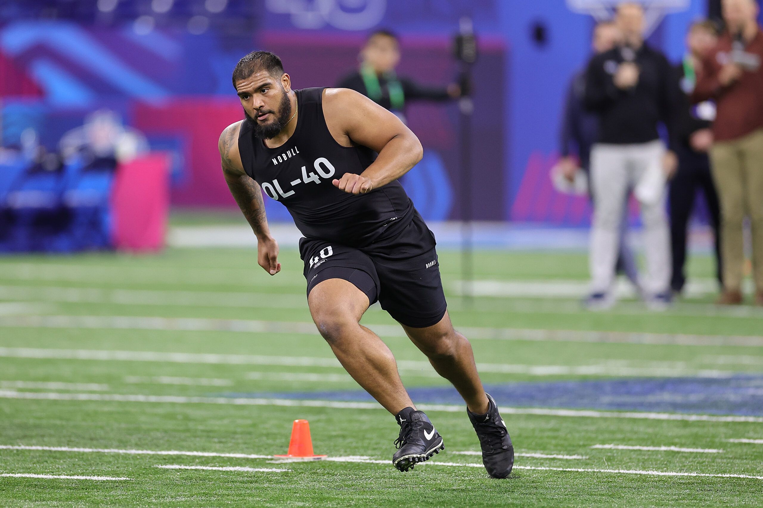 C Juice Scruggs considered the Texans’ ‘biggest reach’…