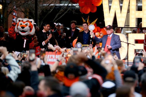 Bengals OT Orlando Brown Jr. helps Cincinnati mayor hype Bengals-Chiefs the  right way