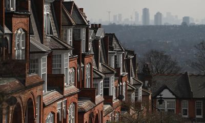 1.5m UK homeowners on variable rate mortgages face new borrowing rise