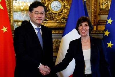 China, France agree to strengthen economic ties