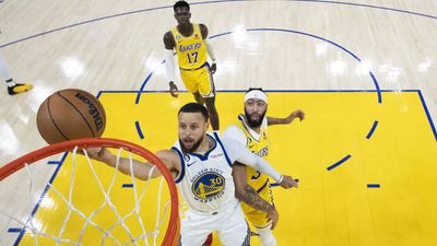 Western Conference Semifinal: Golden State Warriors win to cut LA Lakers' lead to 3-2