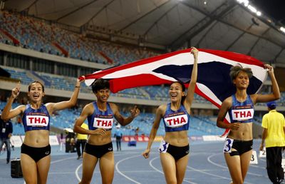 Thai women win 4x100m relay gold