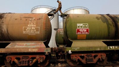 Finance Ministry waives duty and agri cess on crude soybean, sunflower oil imports