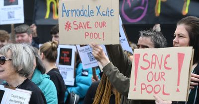 Over 20,000 sign petitions to save Howden Park and three swimming pools