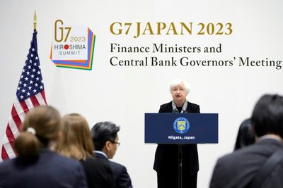 G7 finance chiefs tackle crises from Ukraine to banking