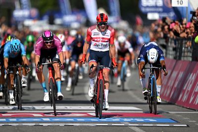 As it happened: Breakaway heartbreak as Pedersen wins Giro d'Italia stage 6