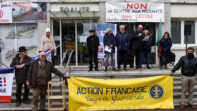 French mayor's resignation amid far-right death threats sparks outcry