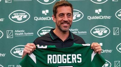 Aaron Rodgers to Face Super Bowl Contender in First Game With Jets