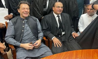 Pakistan: Supreme Court orders Imran Khan's immediate release after calling his arrest "illegal"