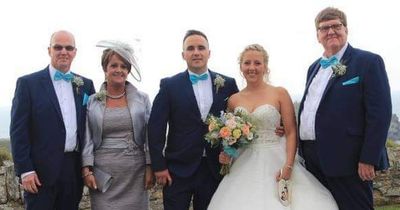 Lara was told her mum had died at 6am on her wedding day - she carried on with her 'looking down'