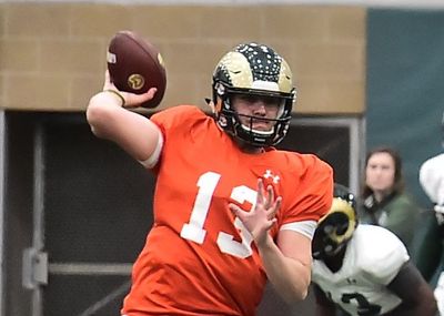 QB seemingly picks CFL contract over Broncos tryout