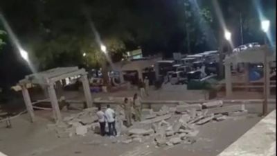 Four workers injured as pilgrim shelter's portion collapses in Gujarat's Pavagadh