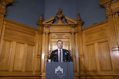 Swiss parliamentary panel seeks easing of export controls on weaponry