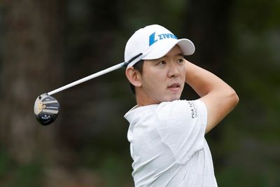 Noh fires 60 to grab PGA lead despite broken driver head