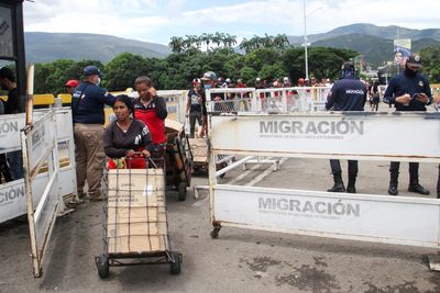 Venezuela, Colombia to increase military presence along shared border
