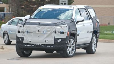 Chevrolet Tahoe Refresh Spied Showing Snazzy High Country Wheels