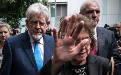 Rolf Harris ‘very sick’ after long cancer battle: Report