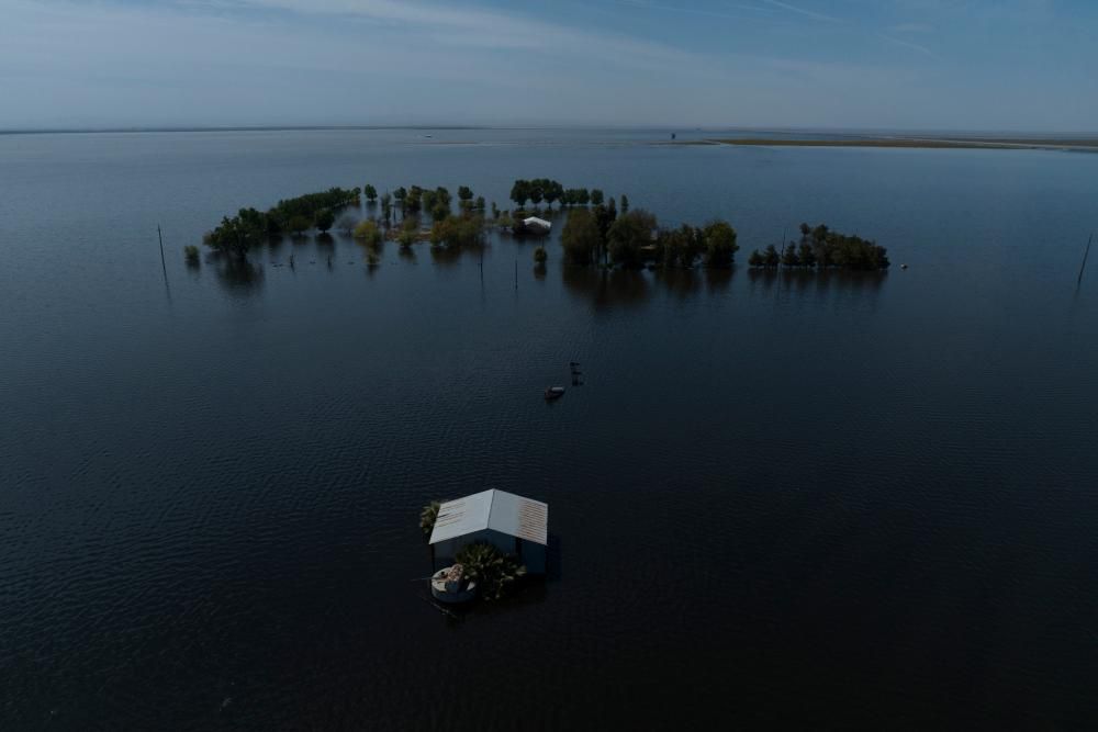 Satellite images show California’s ‘ghost lake’…