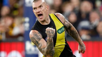 Richmond beat Geelong by 24 points to keep season alive, Gold Coast demolish West Coast by 70 points