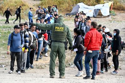 Title 42 expiration – latest: Child migrant dies in US custody as Biden under fire over immigration policy