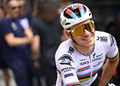 Remco Evenepoel says Primoz Roglic seems 'nervous' at Giro d'Italia