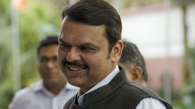 Disqualification of MLAs: Pressuring Speaker won’t be compatible with our free and fair legal process, says Fadnavis