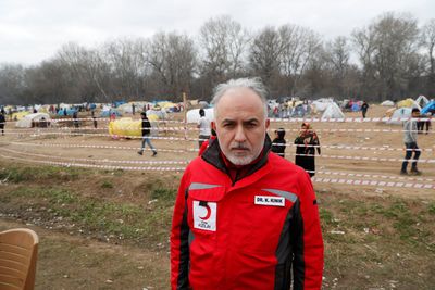 Turkey Red Crescent head resigns following controversy over quake tents