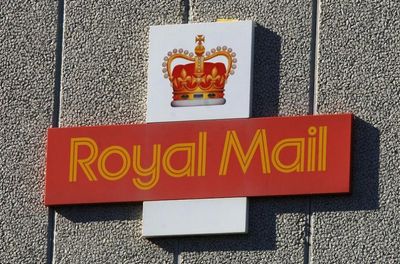Royal Mail boss quits after union deal ends year of postal strikes