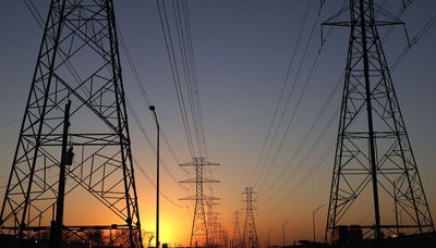 Electrical grid power play: Utilities take control of coming boom in transmission lines