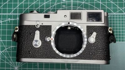 Leica MPi Camera Uses Raspberry Pi Zero W with HQ Camera Module