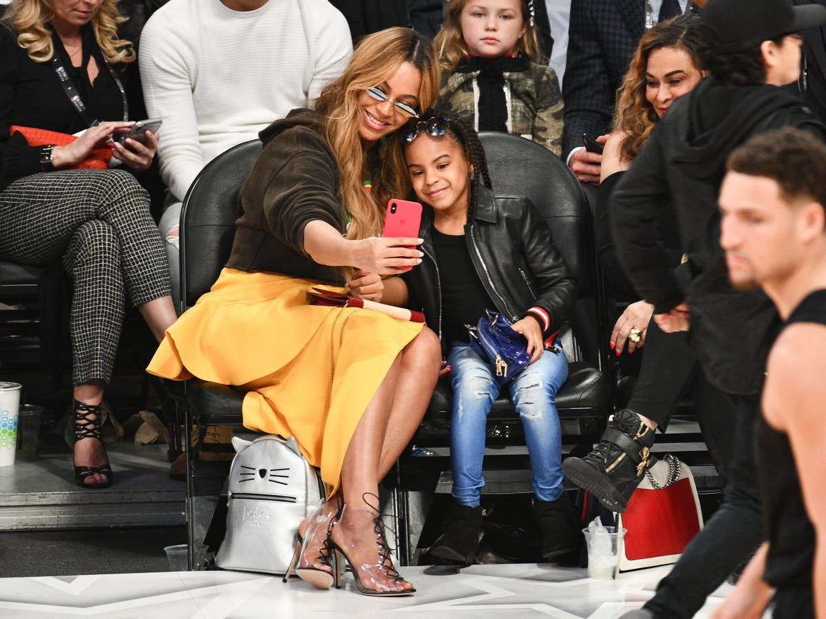 Fans think Blue Ivy Carter is Beyonce’s ‘twin’ in…